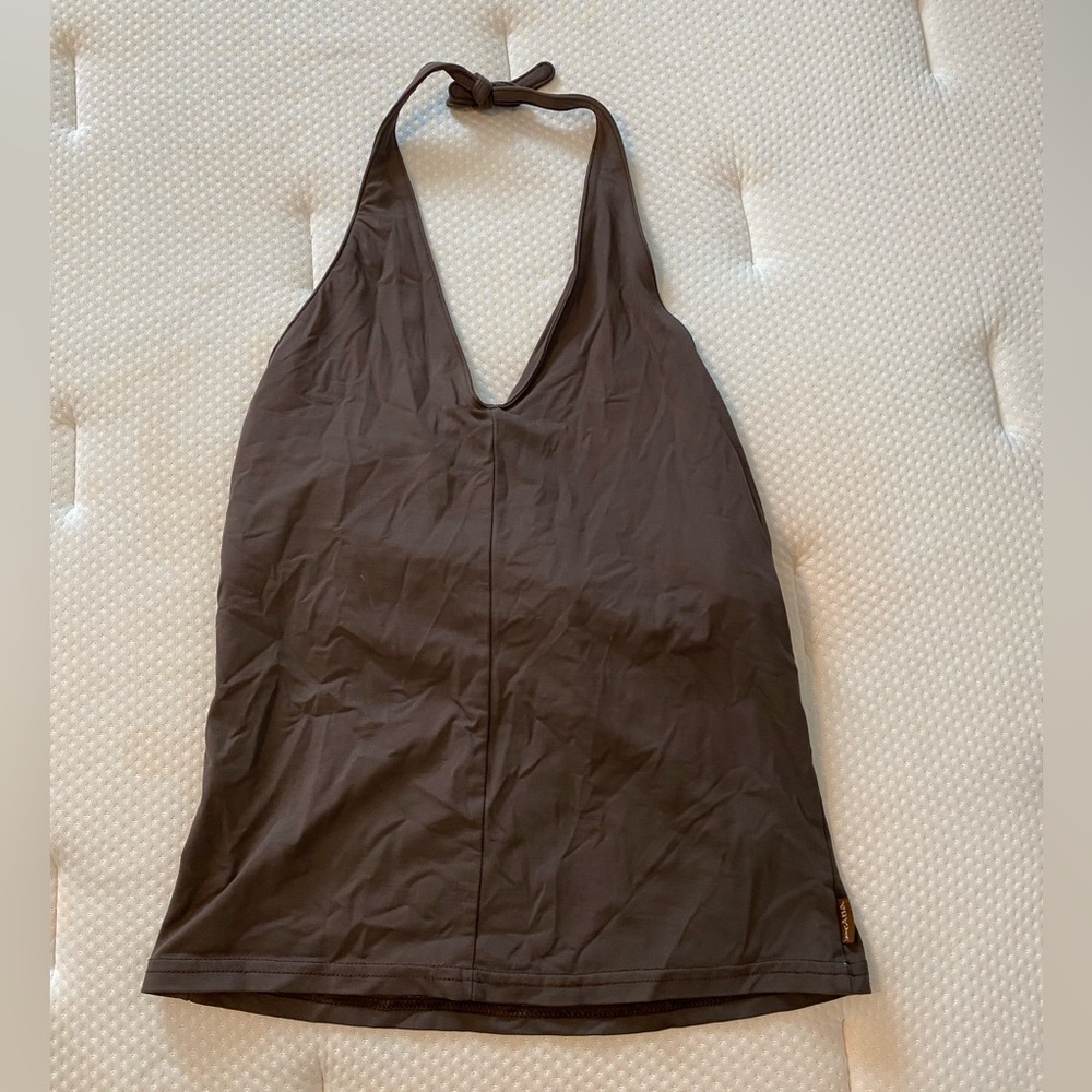 BROWN BACKLESS PRANA WORKOUT TOP